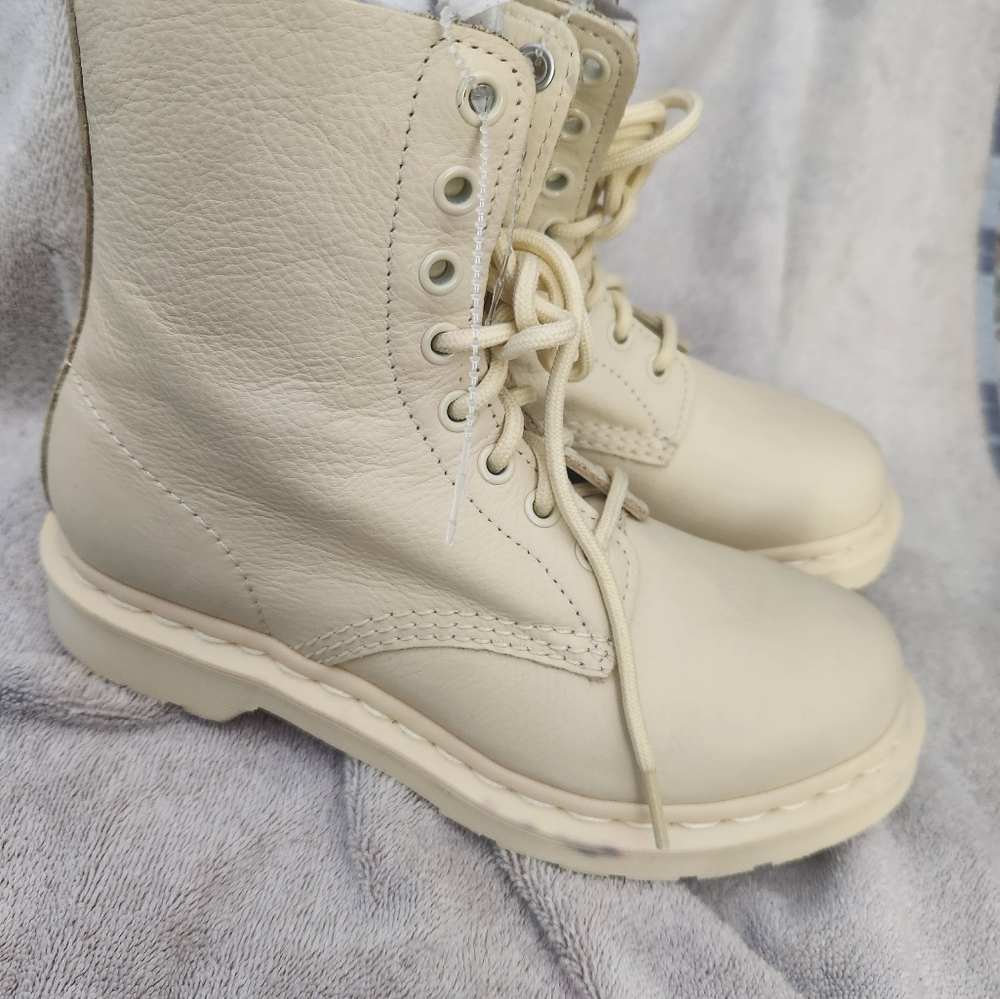 Dr. Martens Women's 1460 Pascal Mono Boots